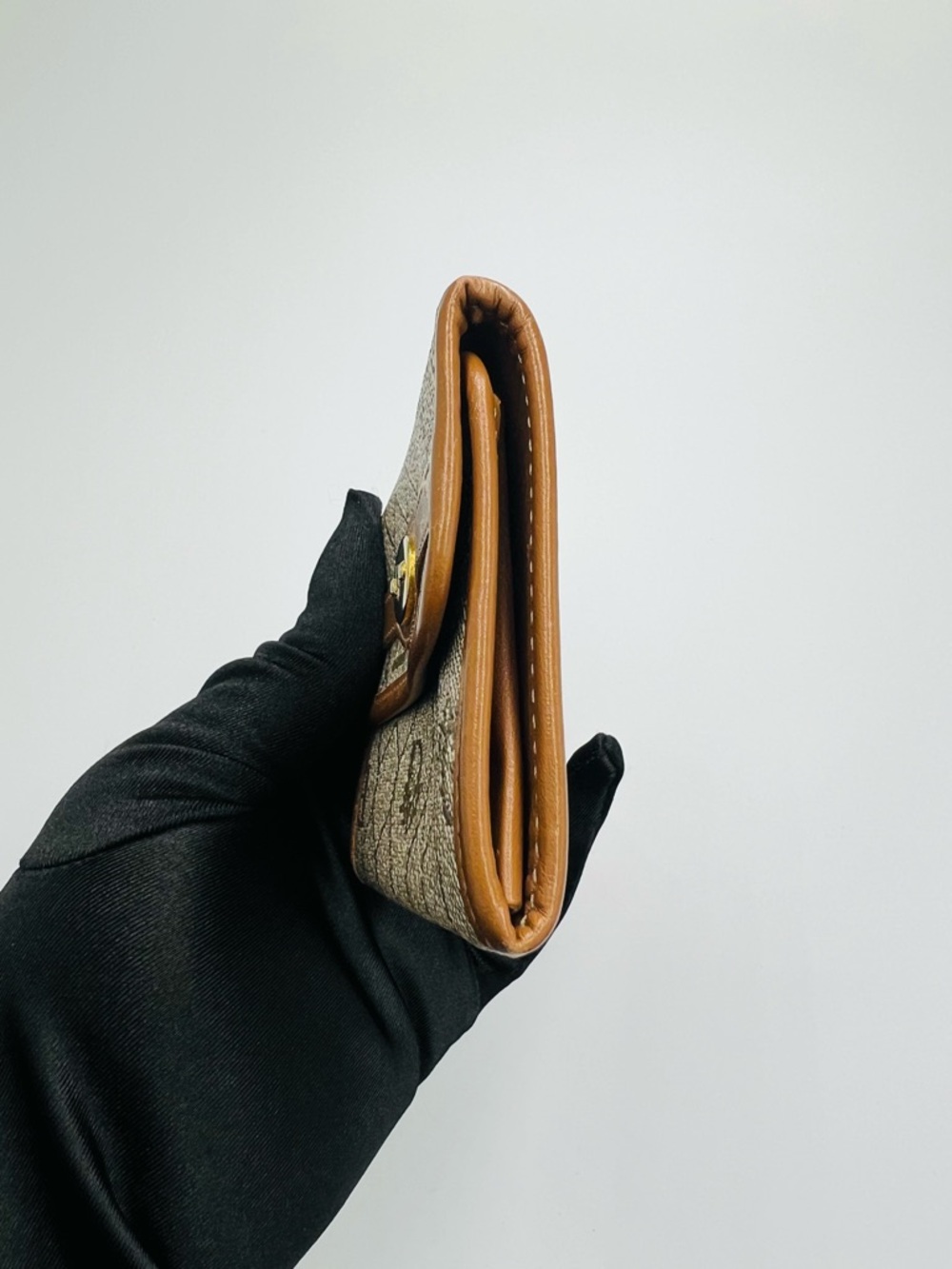 Christian Dior Honeycomb Coin Purse - Picture 4 of 9